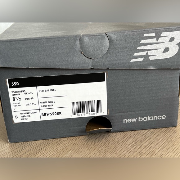 New Balance 550 White with Beige Accents Sz 8.5 - Picture 7 of 8